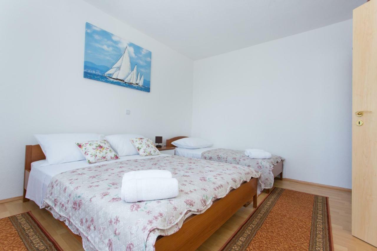 Apartamento Apartman Paula 1 Vinišće Exterior foto