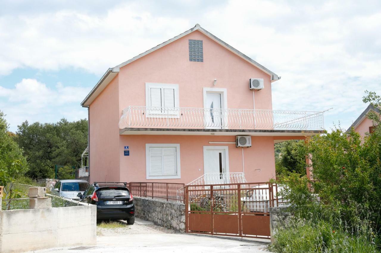 Apartamento Apartman Paula 1 Vinišće Exterior foto