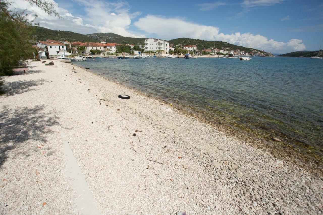 Apartamento Apartman Paula 1 Vinišće Exterior foto